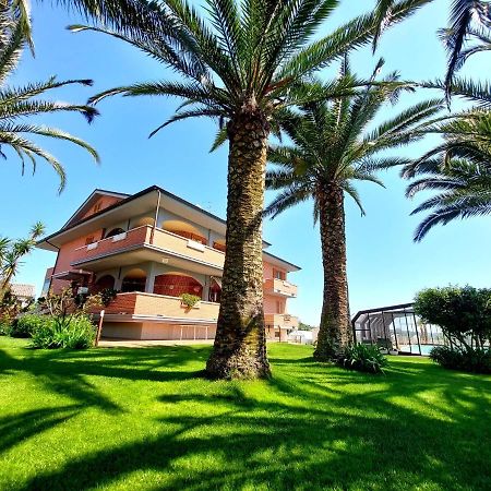 B&B Sotto Le Palme Molino Ciccolini Екстер'єр фото